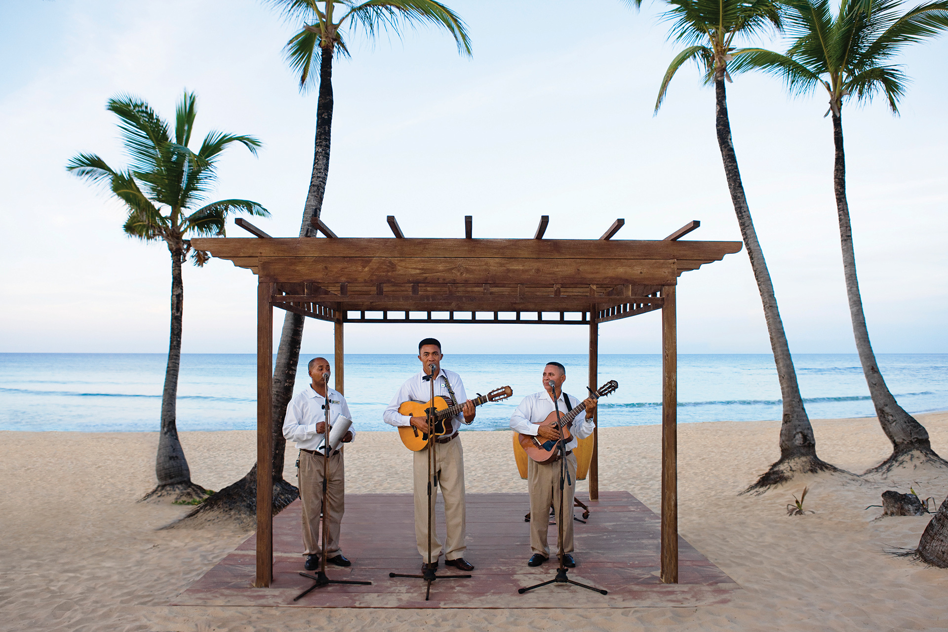 Live music in the Caribbean for your wedding