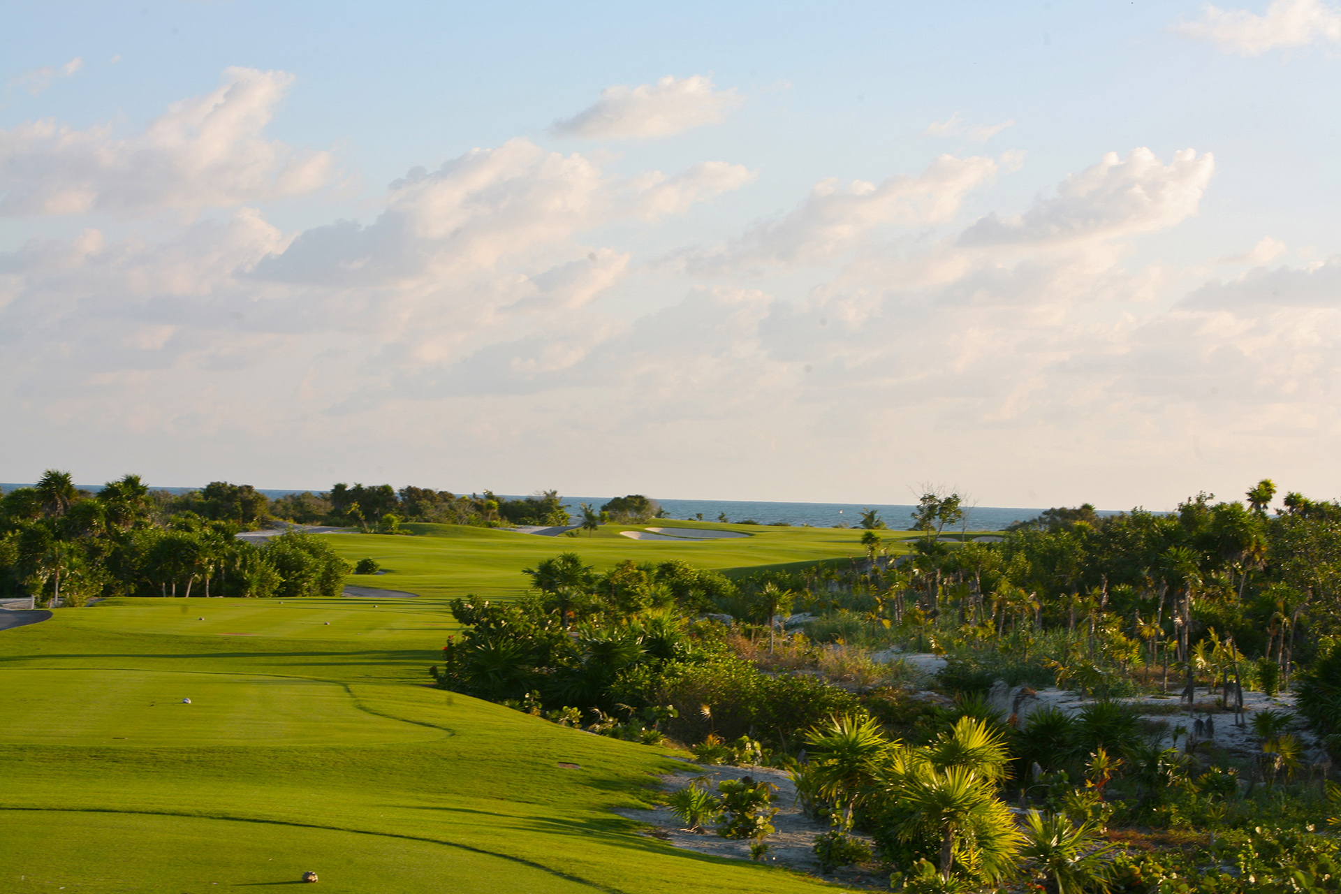 golfing in cancun