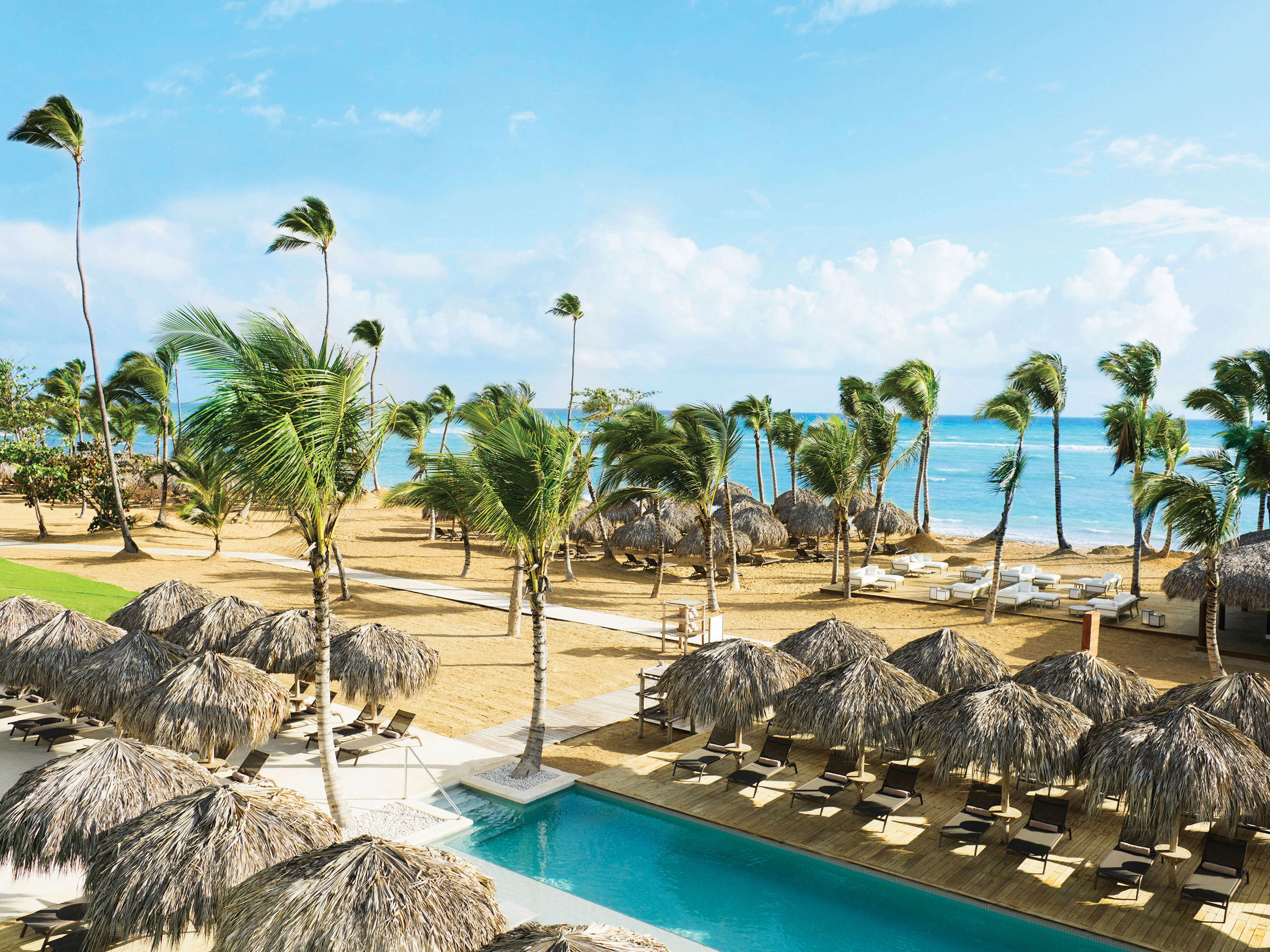 Stunning oceanfront resort in the Riviera Maya: Excellence El Carmen